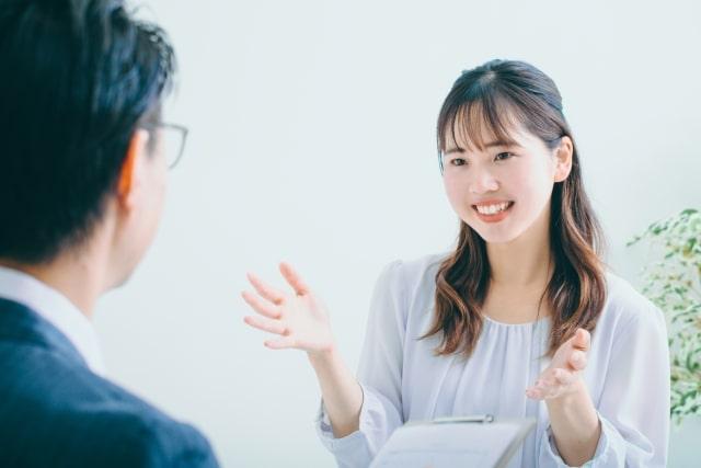 とにかく元気に自信をもって話す!