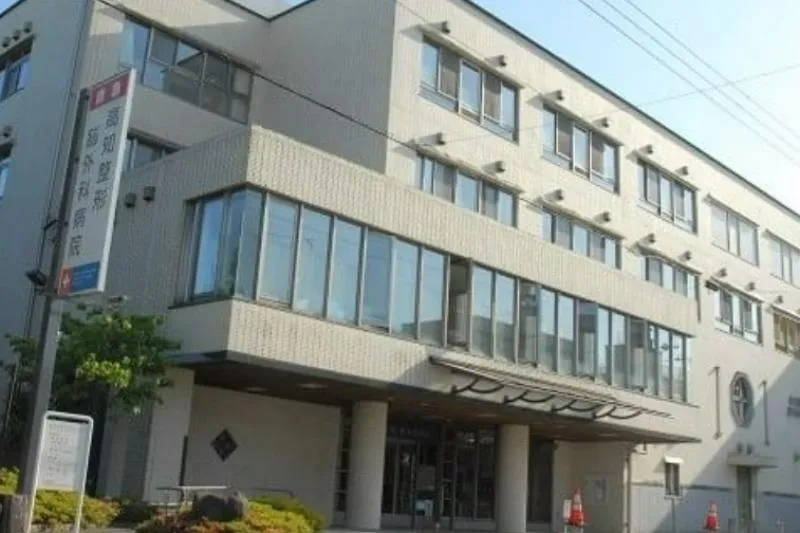 【高知県の看護師求人 (資格:正・准看護師)】医療法人伊野部会 高知整形脳外科病院|メインビジュアル