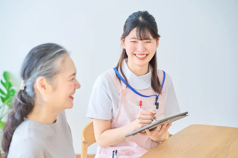 【高知県の看護師求人 (資格:正看護師)】IMC介護付き有料老人ホーム若草南|メインビジュアル